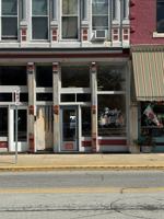 featured image of 172 S Maple St