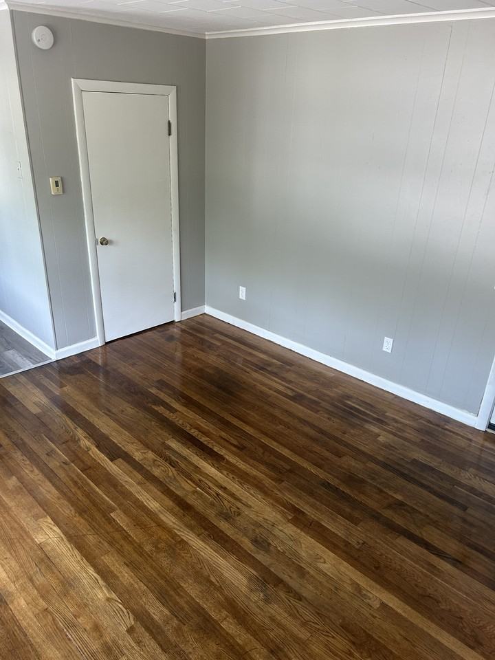 88 Elm St - Photo 6 of 9