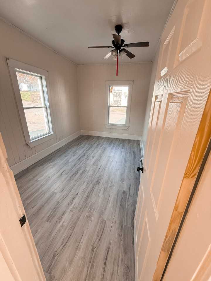 22 Gold St - Photo 5 of 8