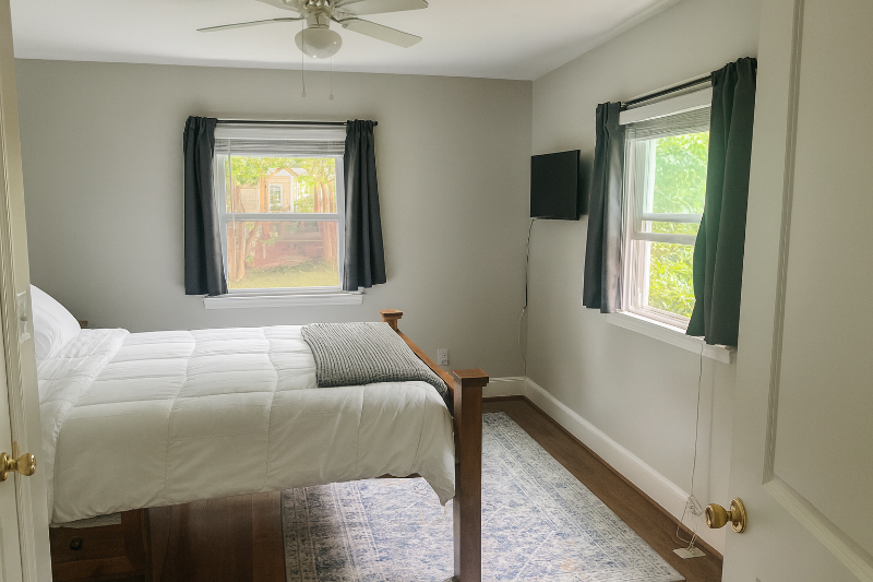 1100 Glenwood Ave - Photo 4 of 19