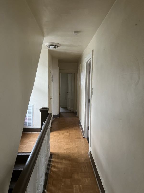 804 East 26th Street - Photo 5 of 10