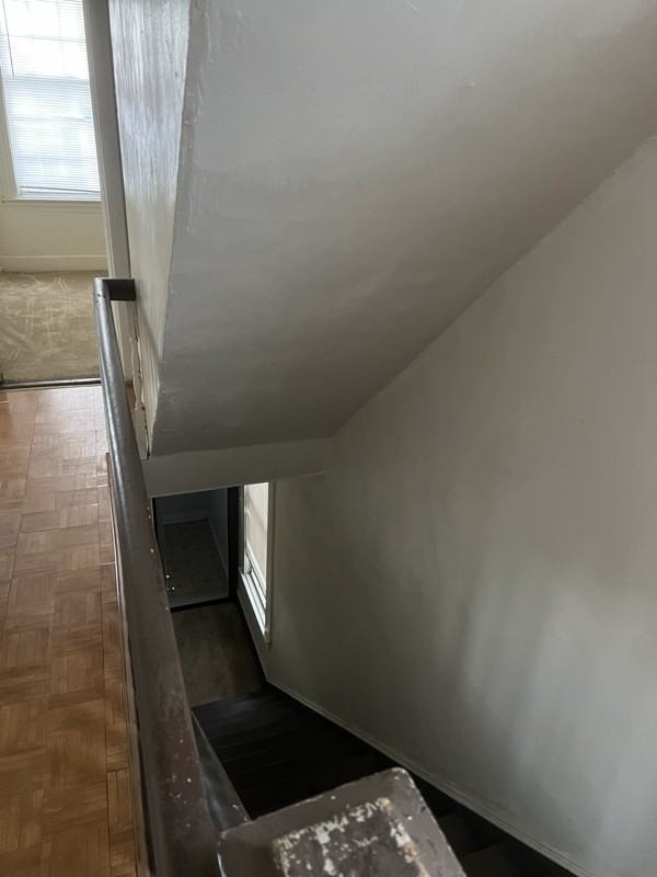 804 East 26th Street - Photo 7 of 10