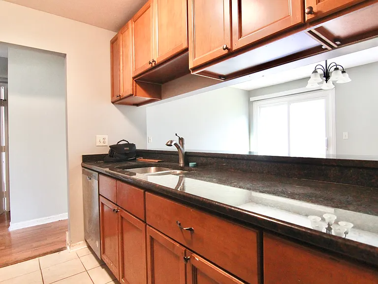 1124 Crimson Court - Photo 2 of 9