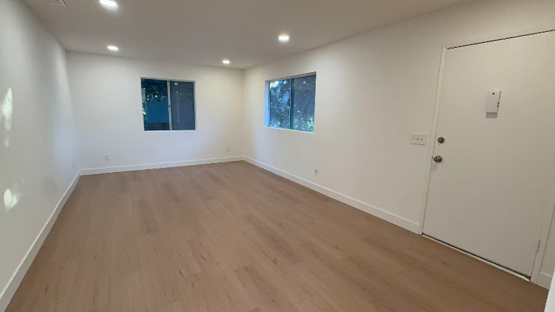 5830 Newlin Avenue - Photo 3 of 9