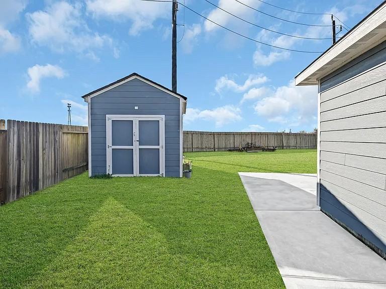 5502 Rainbow Road - Photo 4 of 16