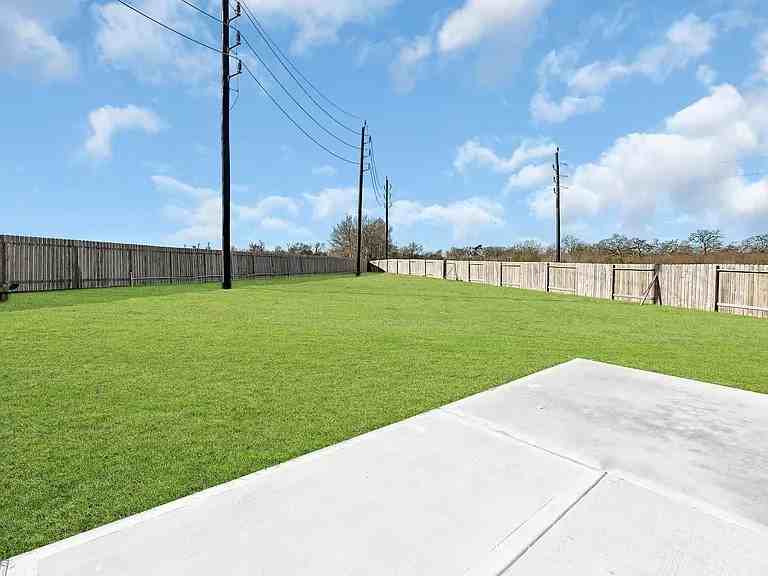 5502 Rainbow Road - Photo 6 of 16