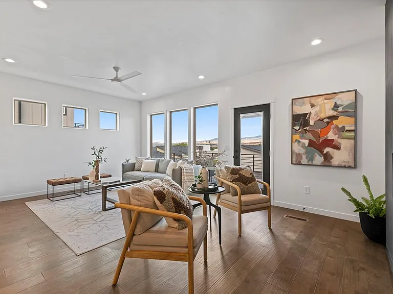 1277 East Echelon Ridge Lane #1285 - Photo 5 of 42