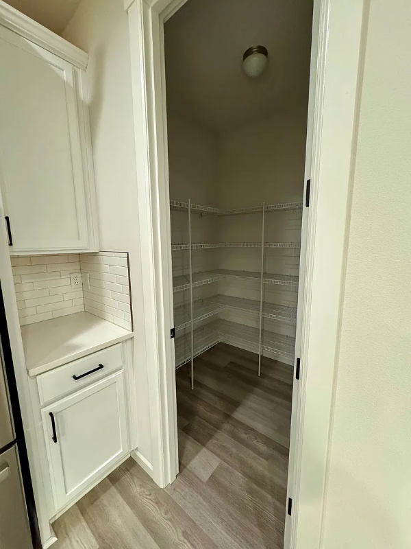 6750 Skipper Lane Southeast - Photo 5 of 20