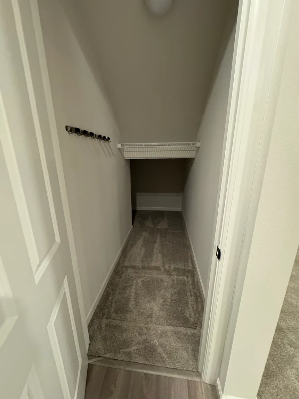 6750 Skipper Lane Southeast - Photo 7 of 20