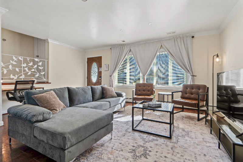 9103 Columbia Avenue - Photo 4 of 20