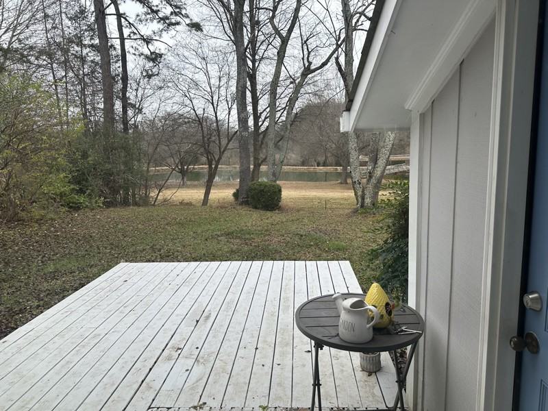 1523 Robin Road - Photo 2 of 9