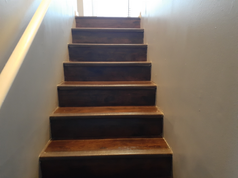 170 Governors Drive - Photo 3 of 10