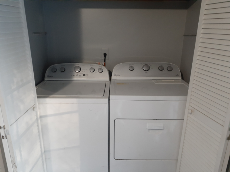 170 Governors Drive - Photo 5 of 10