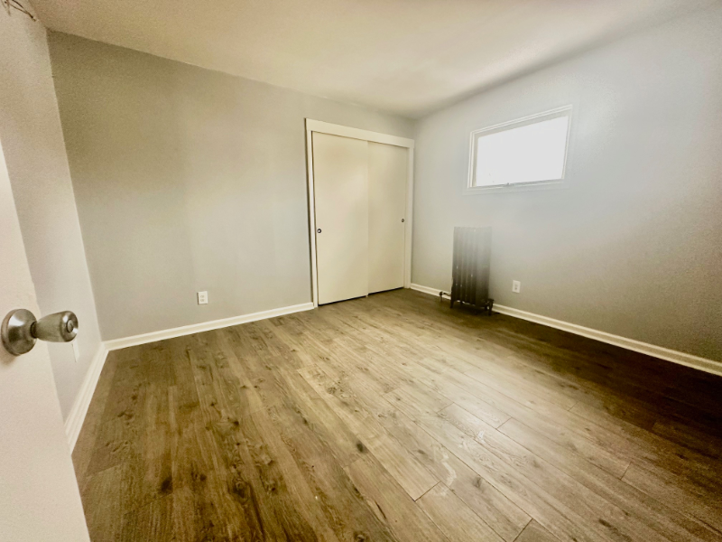 680 Stamp Drive - Photo 2 of 7