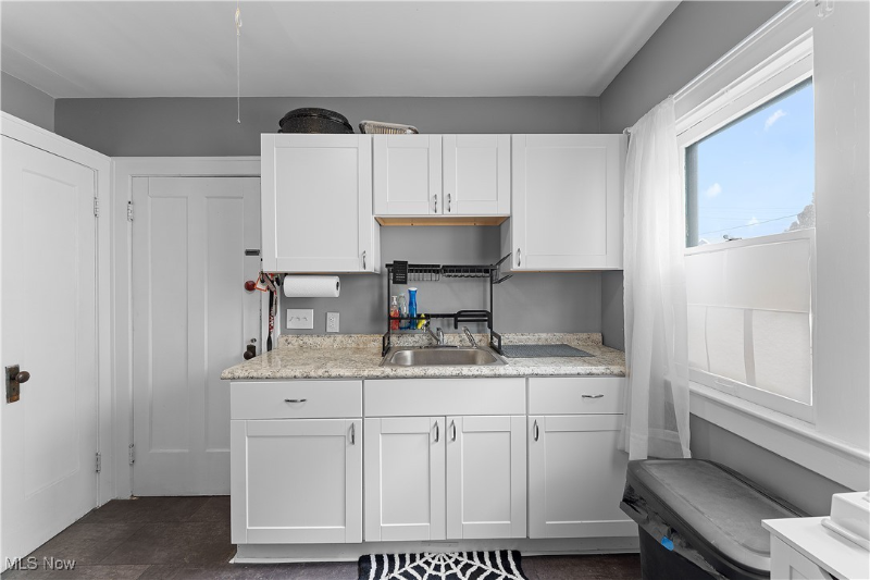 3179 W 111th St - Photo 4 of 9