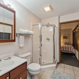 640 Northbrook Drive - Photo 3 of 17