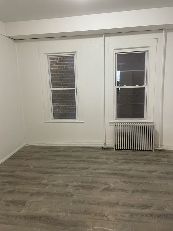 0 Victory Blvd #1FL - Photo 4 of 9