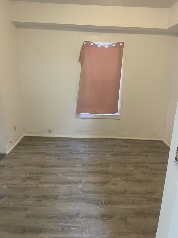 0 Victory Blvd #1FL - Photo 7 of 9