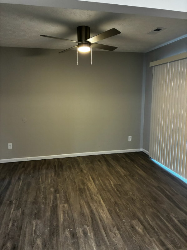 720 Ohio Pike #B - Photo 2 of 17