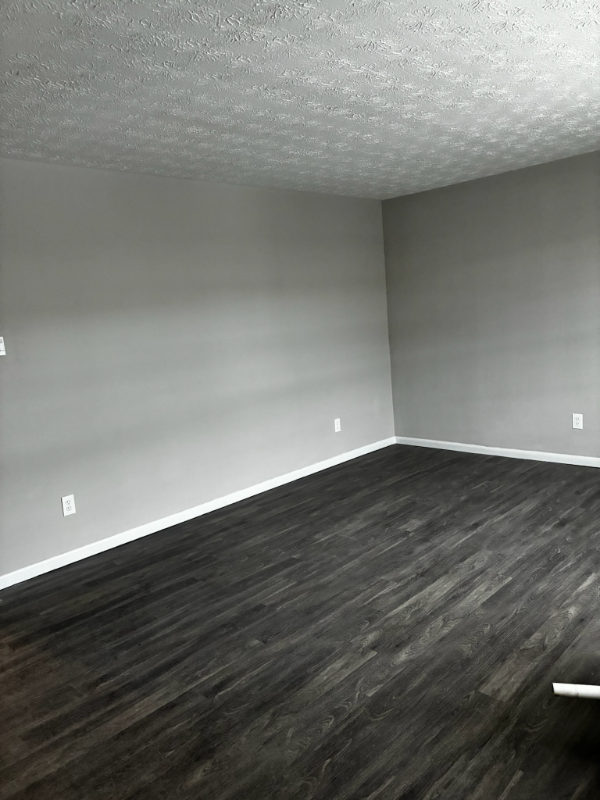 720 Ohio Pike #B - Photo 3 of 17