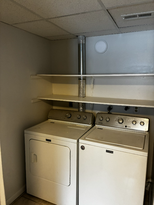 720 Ohio Pike #B - Photo 4 of 17