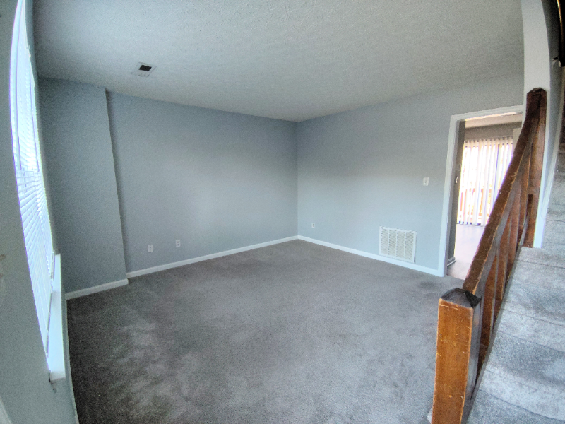 14 Fonda Dr - Photo 5 of 9