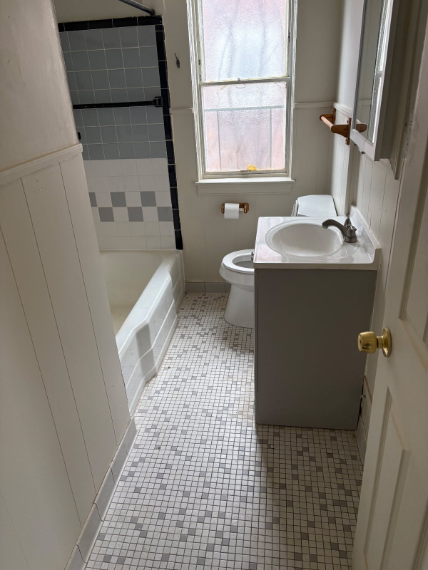 19444 Lennane Street - Photo 5 of 10