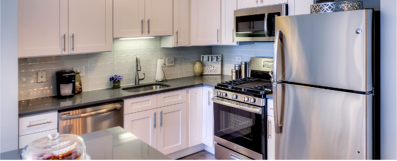 538 North State Street - Photo 3 of 19