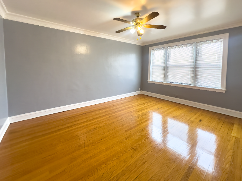 8305 South Ashland Avenue #8305-2 - Photo 2 of 19