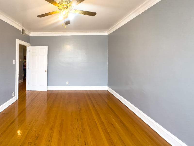 8305 South Ashland Avenue #8305-2 - Photo 3 of 19