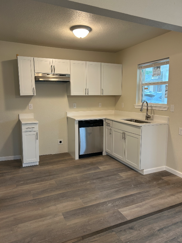 2736 Purington Avenue - Photo 2 of 11