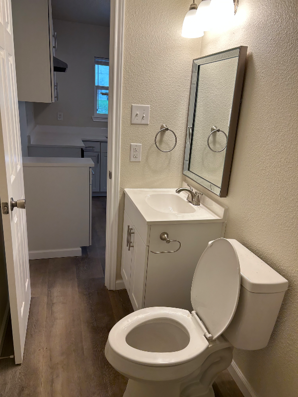 2736 Purington Avenue - Photo 6 of 11