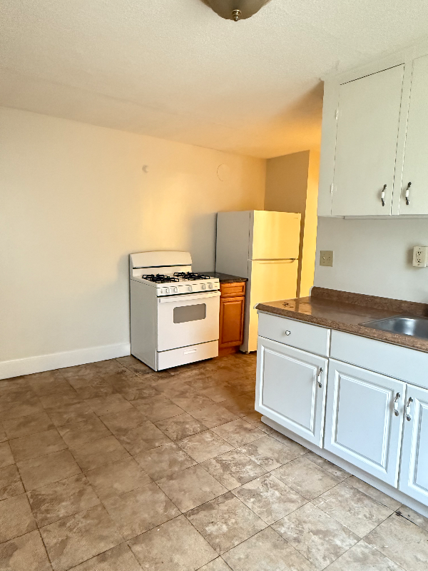 322 Park Street #1W - Photo 6 of 6