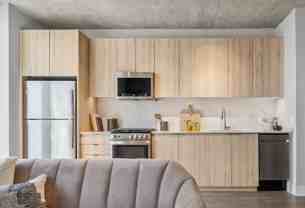 1050 W Van Buren St - Photo 1 of 1