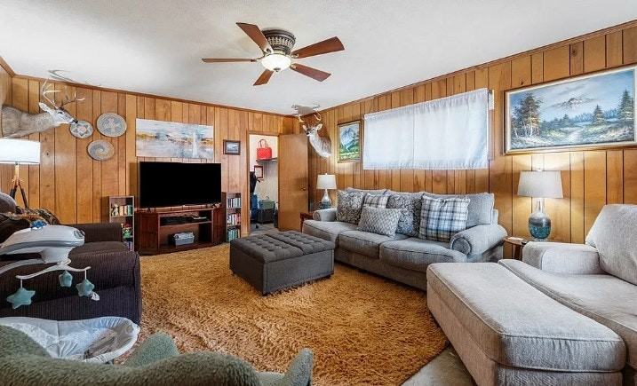 3935 Dexter Drive - Photo 5 of 16