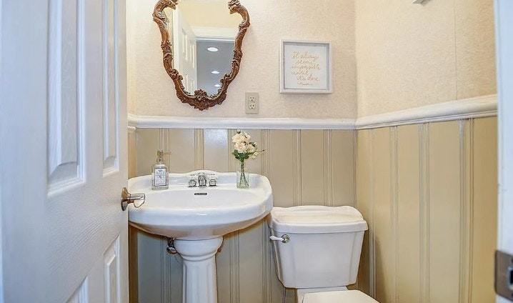 5121 Lobaugh Drive - Photo 3 of 17