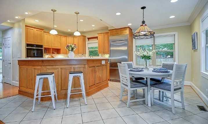 5121 Lobaugh Drive - Photo 4 of 17