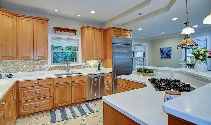 5121 Lobaugh Drive - Photo 6 of 17