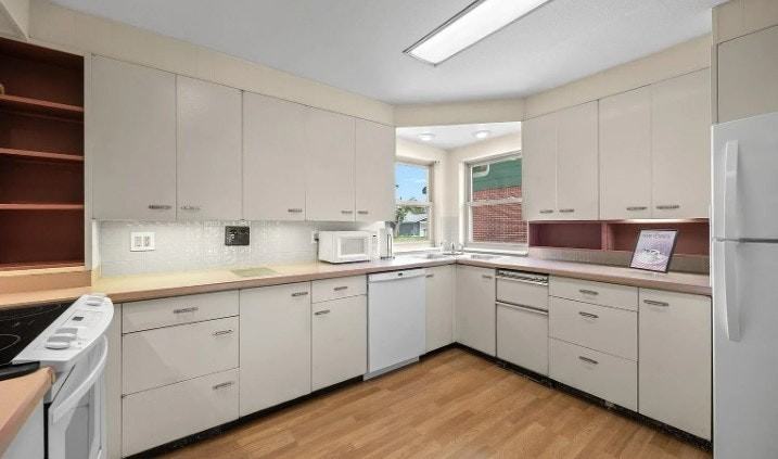 8205 Pennsylvania Street - Photo 2 of 20