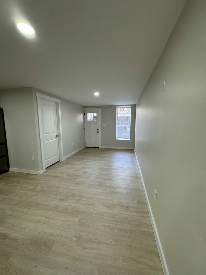 2416 North Charles Street, Unit 1 - Photo 5 of 12