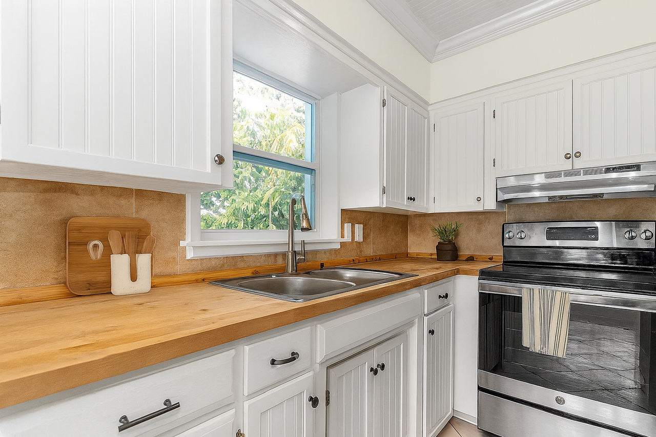 2132 Coronet Drive - Photo 4 of 13