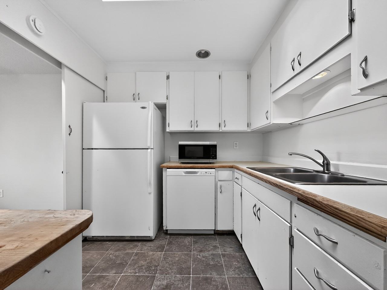 3132 Lombard Avenue #5 - Photo 3 of 20