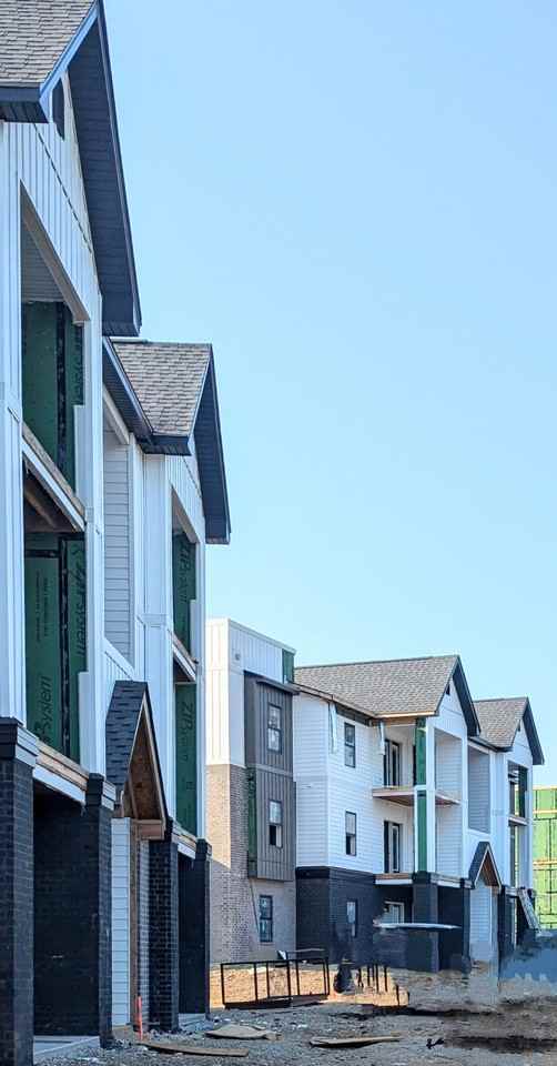 Oakwood Landings - Photo 7 of 50