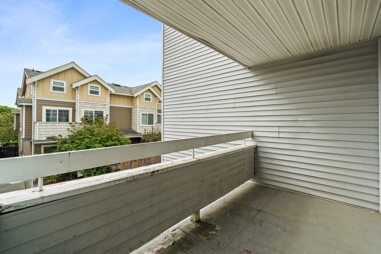 Stone Court - Photo 7 of 41