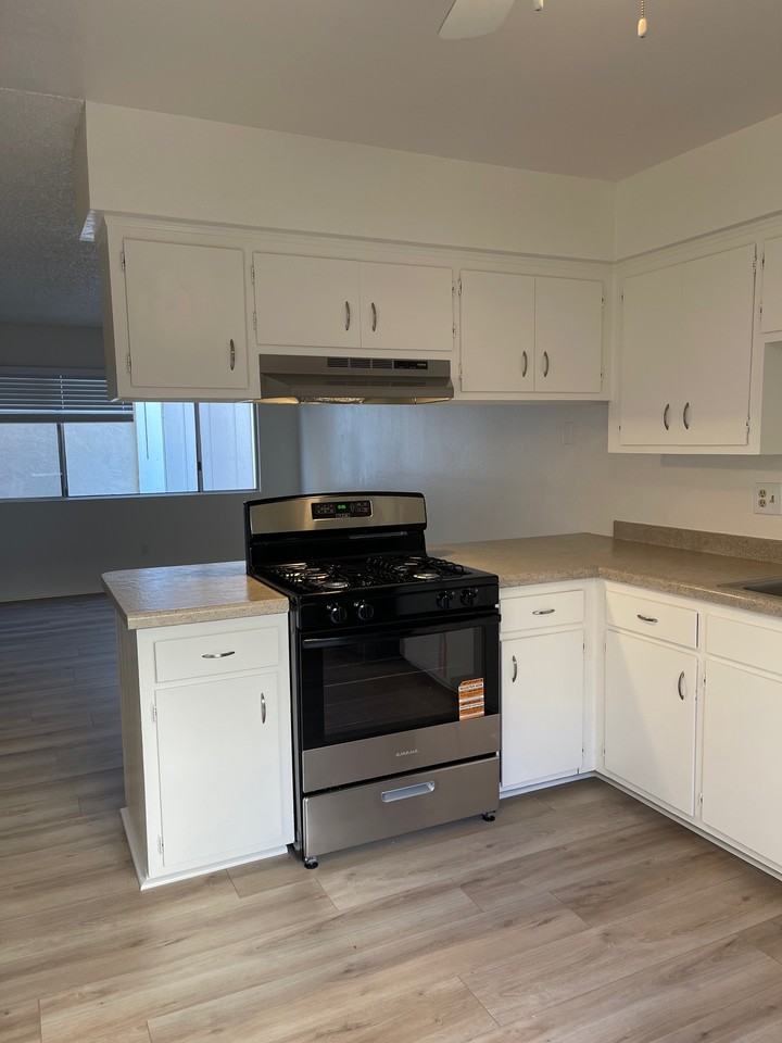 Longbranch 839 - Photo 3 of 15