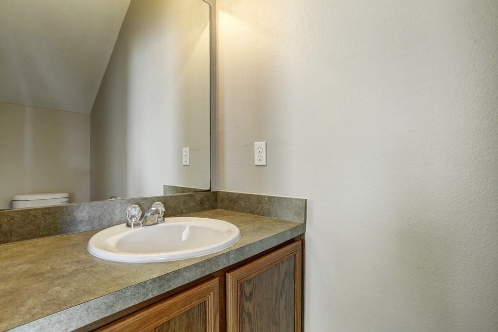 Single Oak - Photo 6 of 20