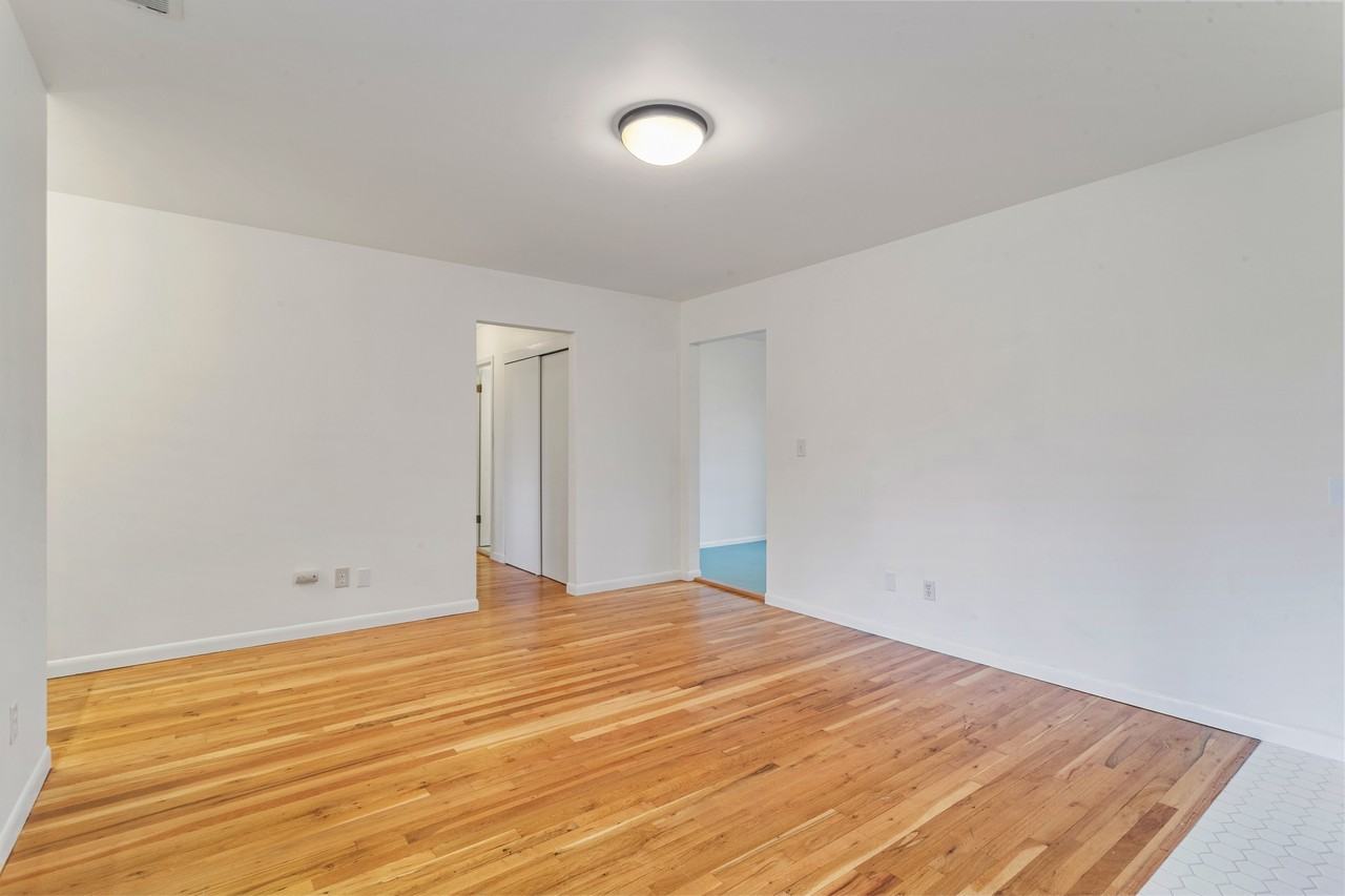 9144 Southeast Rainbow Circle - Photo 4 of 33