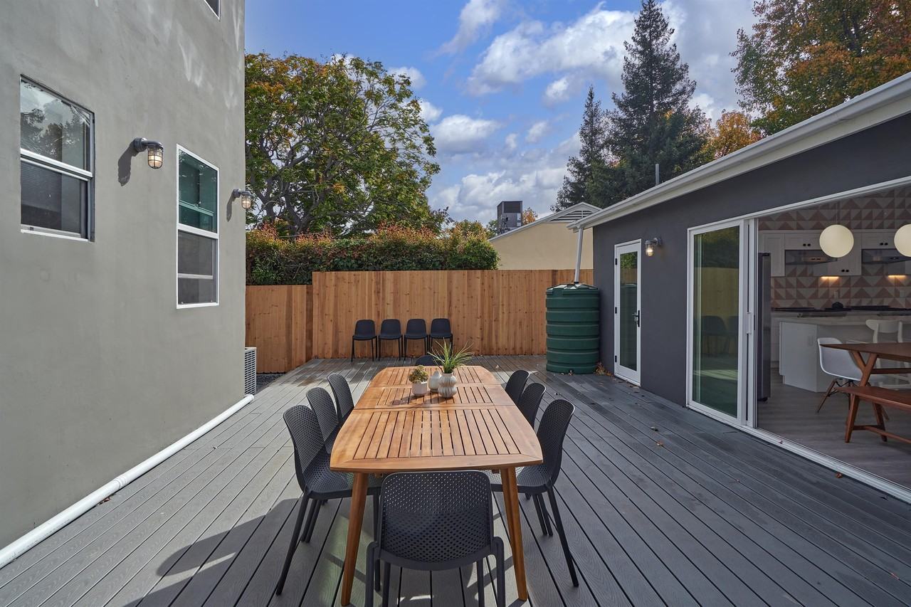 2712 Westwood Boulevard - Photo 4 of 5