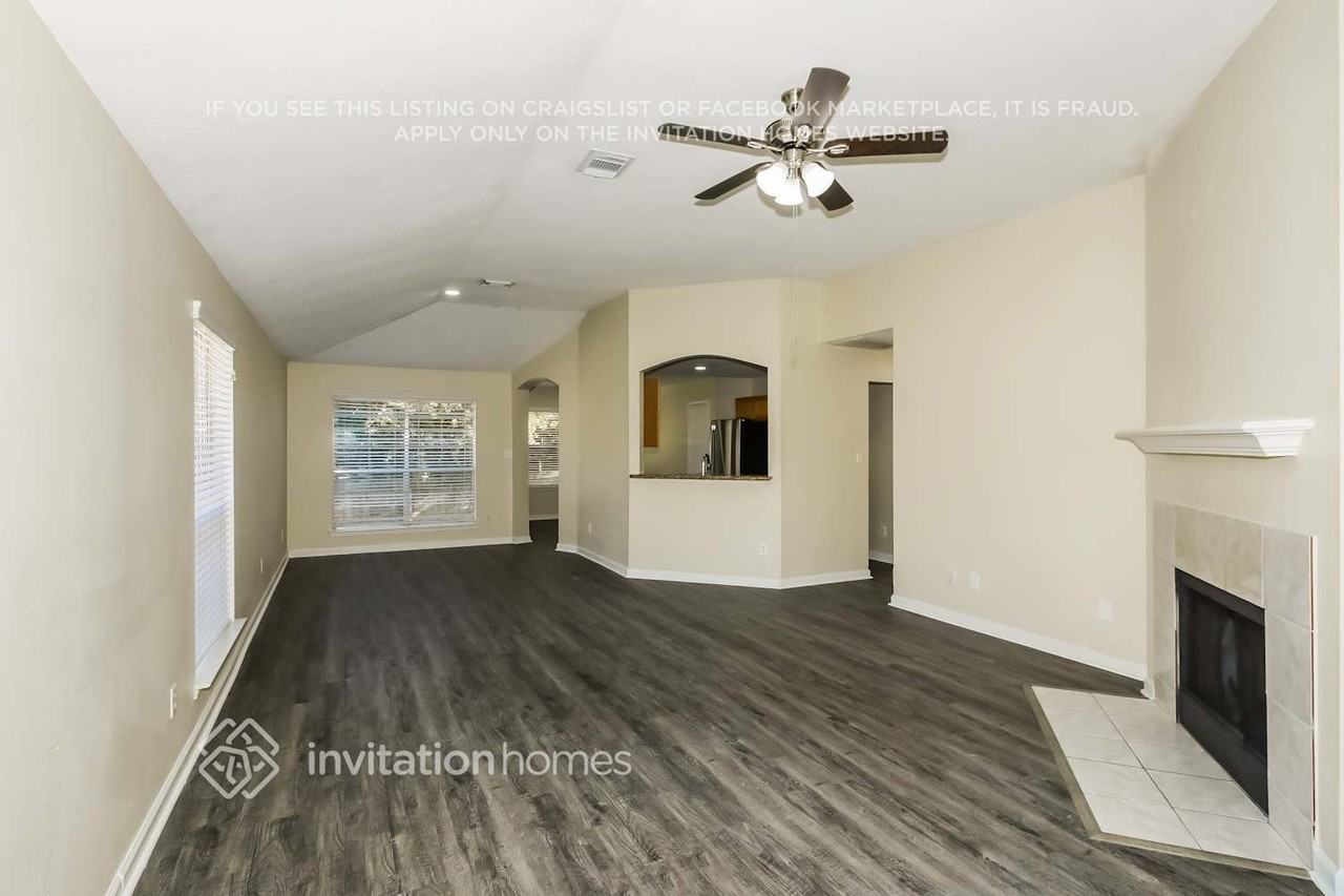 10714 Estelle Circle - Photo 5 of 17