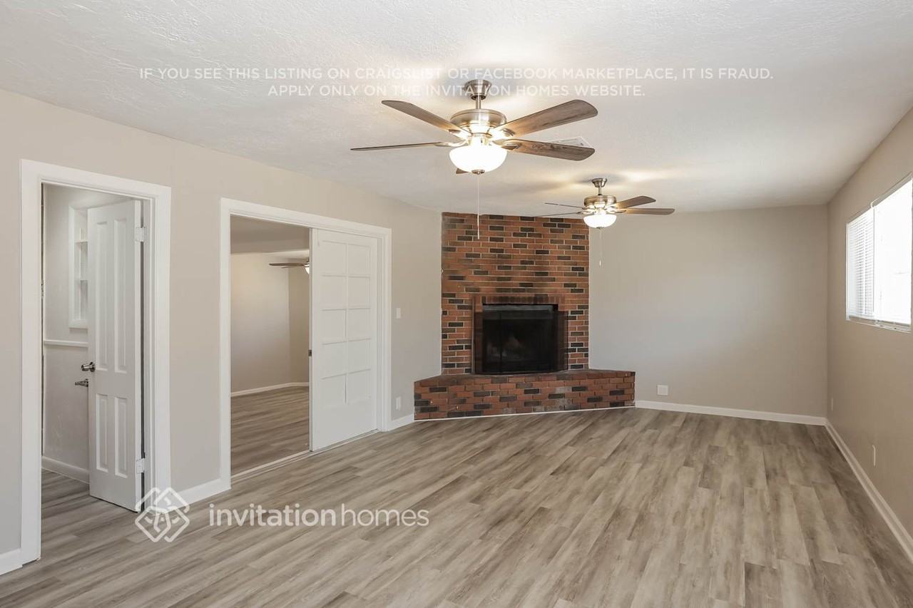 3114 West Charter Oak Road - Photo 3 of 16